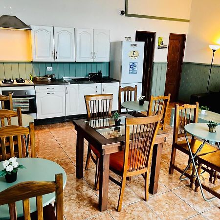 El Jardin De Iris Bed & Breakfast Santa Cruz de Tenerife Ngoại thất bức ảnh